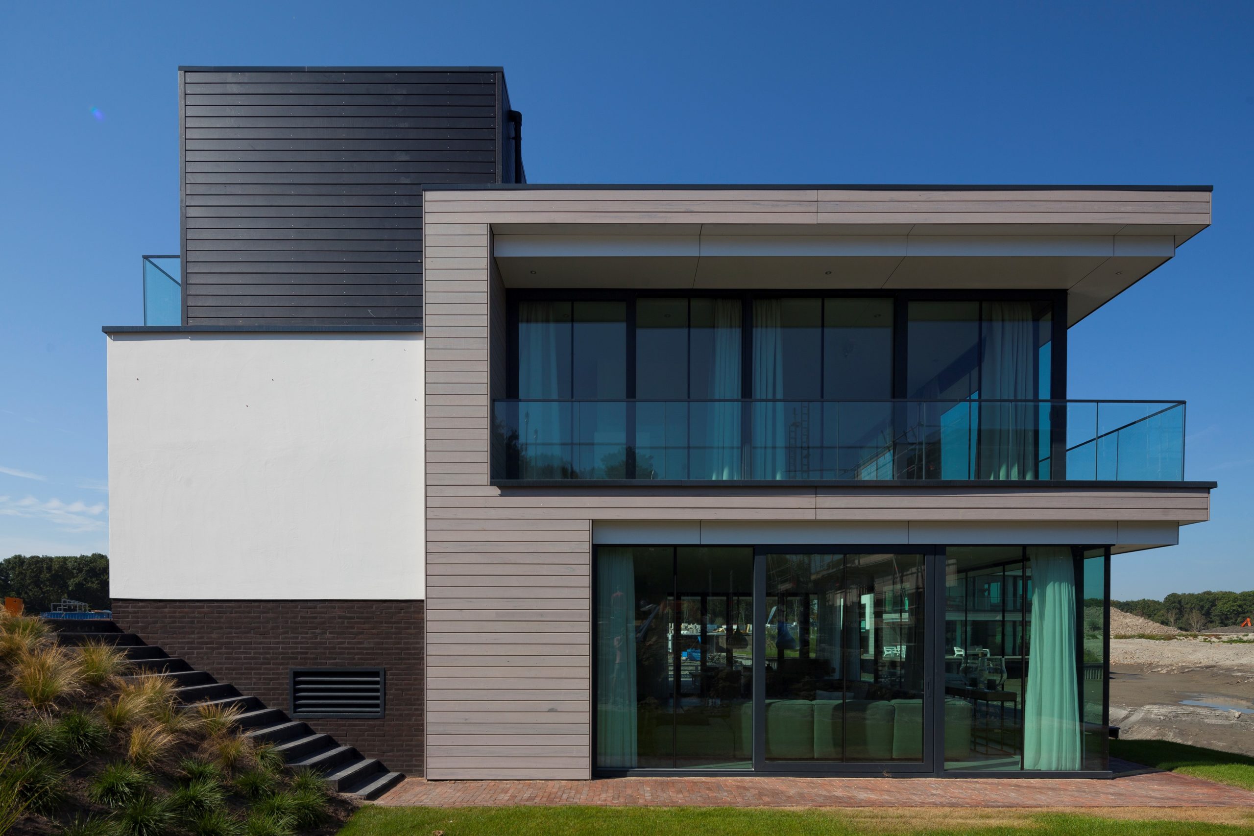 UNIQ SMART BALUSTRADES